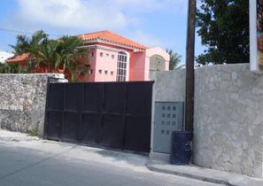 Residence Cantabria Entrance