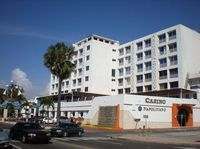 Hotel-Napolitano-from-the-street