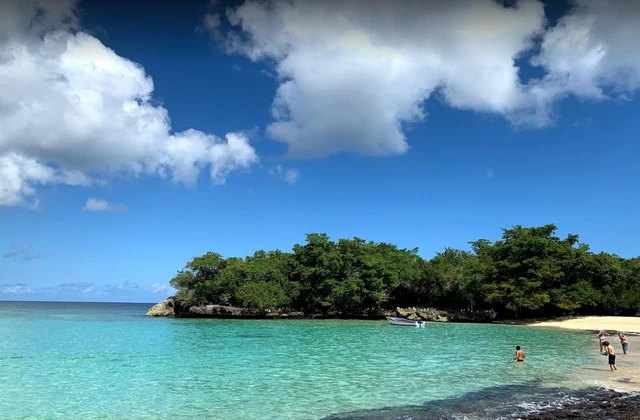 Playa Caleton Rio San Juan Espaillat